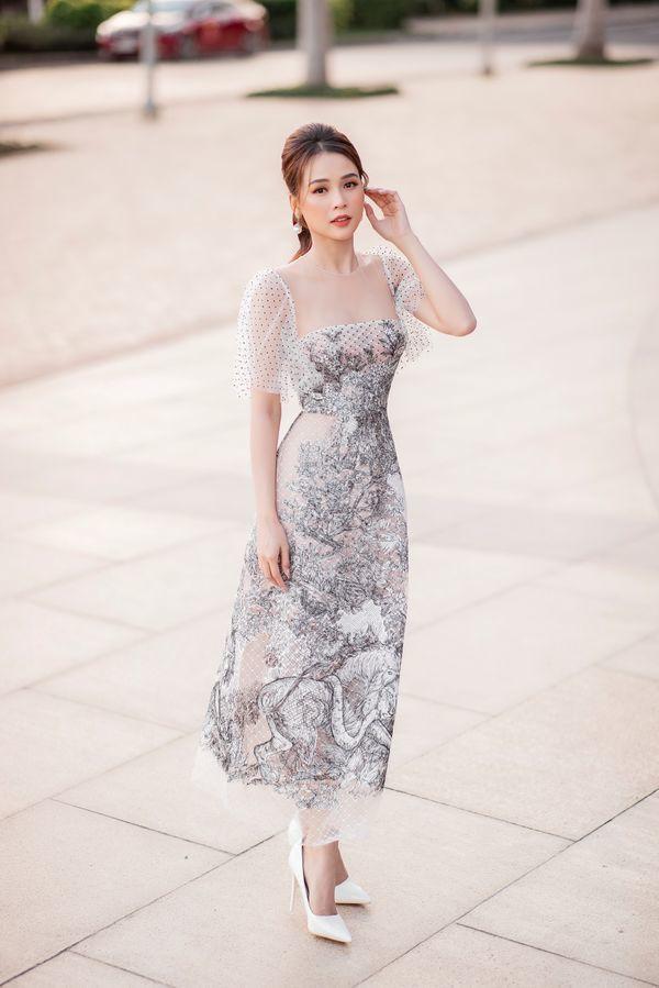 Trương Hồ Phương Nga tái xuất khoe đường cong hút mắt - Tường San nhanh chóng chiếm spotlight thảm đỏ-8