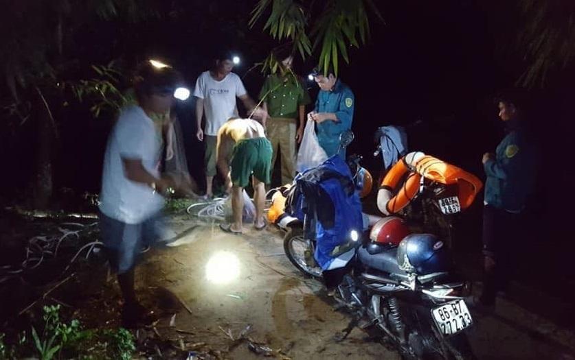 Chơi lễ trong rừng ở Bình Thuận, 1 người chết, 1 người mất tích-2