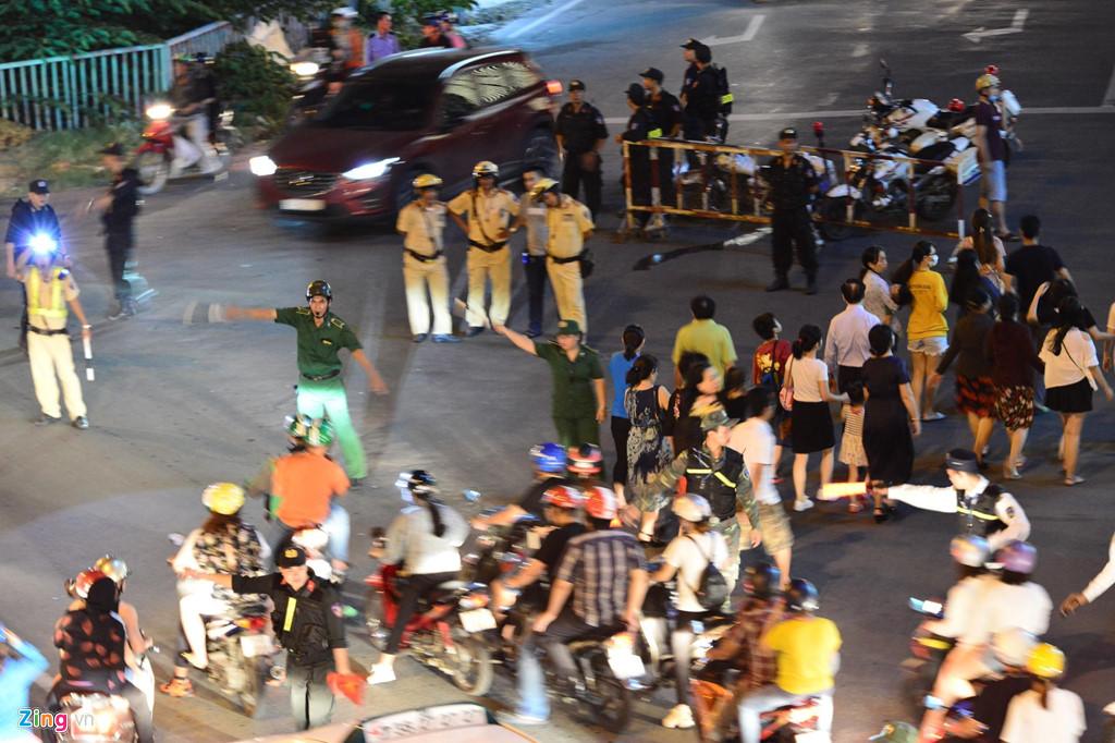 Pháo hoa mừng Quốc khánh thắp sáng bầu trời TP. HCM-9