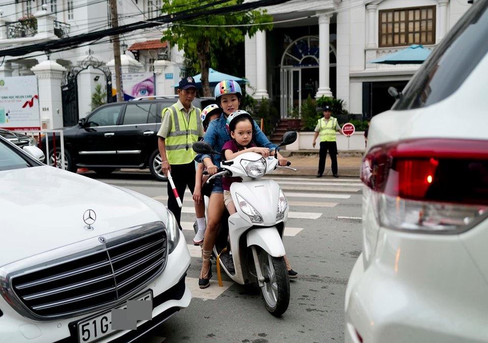 Diva Hồng Nhung sống hạnh phúc bên các con sau 1 năm ly hôn chồng ngoại quốc-2