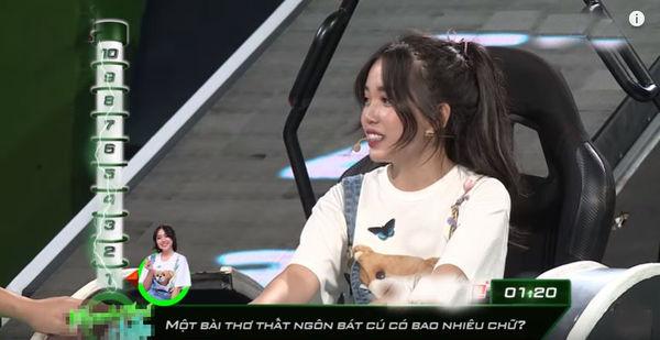 Dàn mỹ nhân Việt bị chê IQ thấp, mặt đẹp mà kiến thức hạn hẹp khi đấu trí trên ghế Nhanh Như Chớp-1