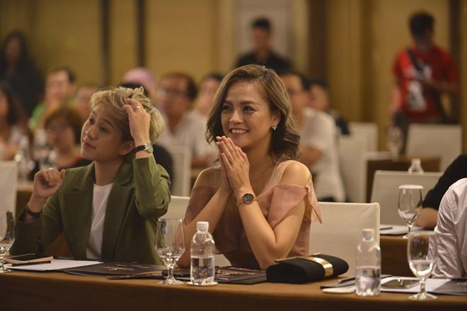 MC Minh Hà né giao lưu với Thu Quỳnh và đoàn làm phim Về nhà đi con?-1