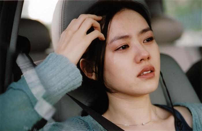 Mua xế hộp 3 tỷ tặng chồng được vài ngày, vợ tá hỏa phát hiện bị mọc sừng to tổ chảng-2