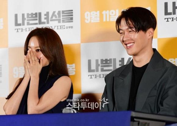 Mỹ nhân Sắc đẹp ngàn cân Kim Ah Joong mất điểm vì làn da bóng dầu-3