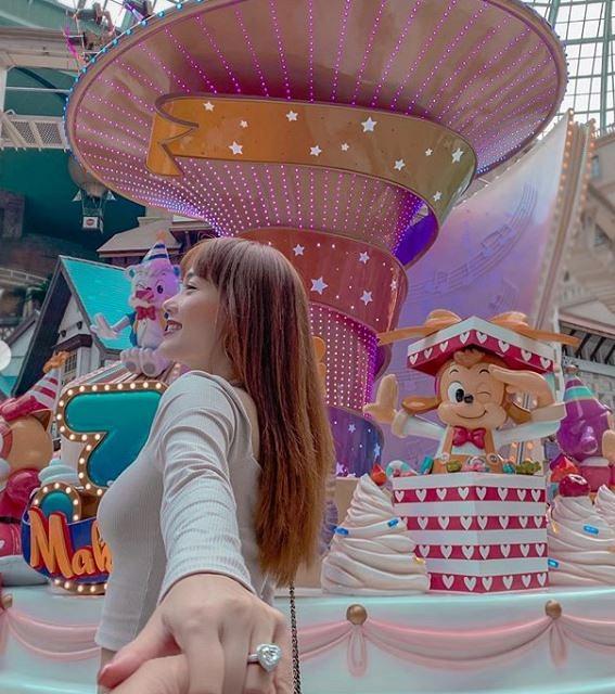 Đăng ảnh cùng gia đình vi vu ở Hàn Quốc, Minh Hằng bị anti-fan chê mặc cũng như không-6