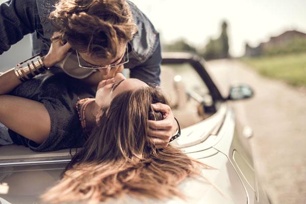 Các cặp đôi hoàng đạo càng gây gổ càng dễ yêu dài lâu-1