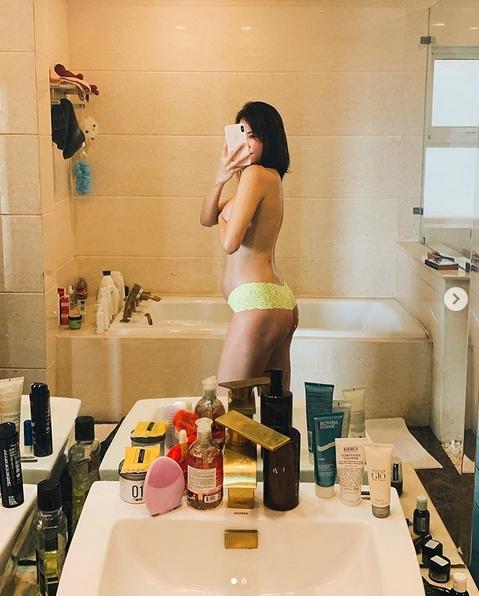 Showbiz Việt trên đường đua sexy 2019: Ngọc Trinh dẫn đầu với loạt ảnh không mảnh vải che thân-5