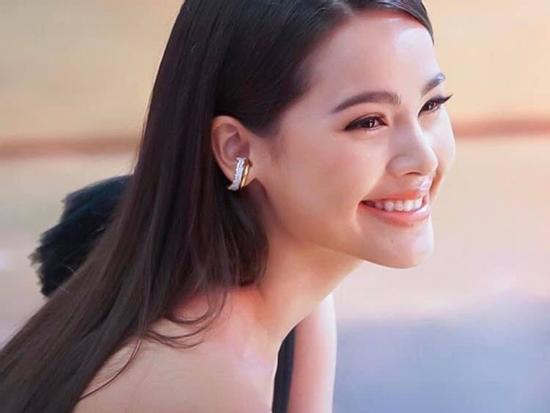 Tử vi thứ Năm ngày 5/9/2019 của 12 con giáp: Sửu học cách quản lý tiền bạc, Ngọ tình cảm ngày một thăng hoa