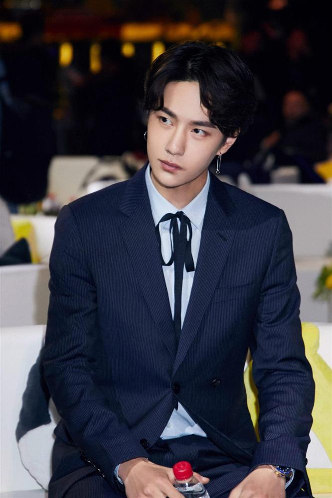 Điểm mặt tứ tiểu sinh sau 1995 đang làm mưa làm gió làng giải trí Trung Quốc-3