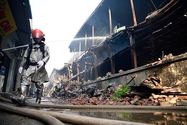 Công bố vùng nguy hiểm với sức khoẻ người dân sau vụ cháy kho Rạng Đông-2