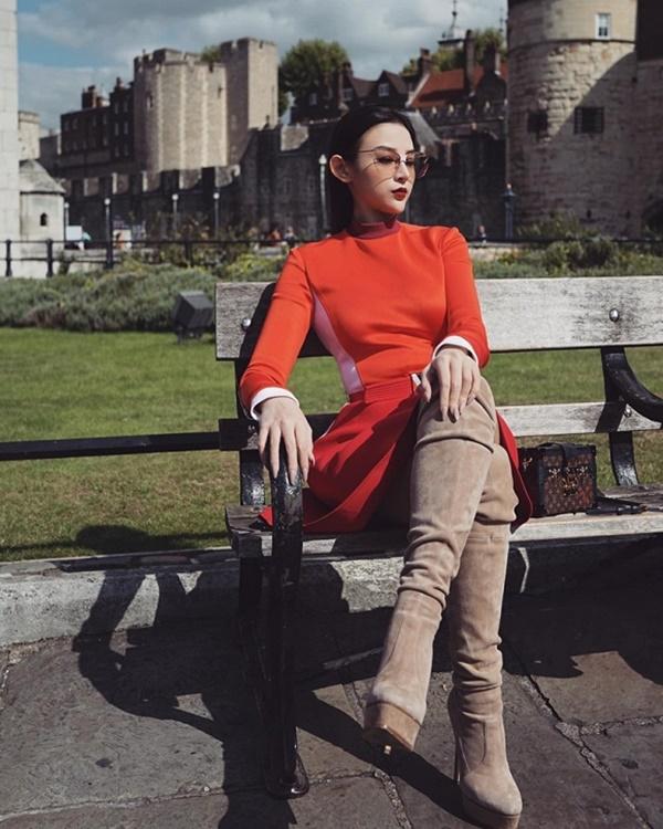 Thả dáng đẹp như nữ thần ở trời Tây, Huyền Baby được Phạm Hương khen ngợi-3