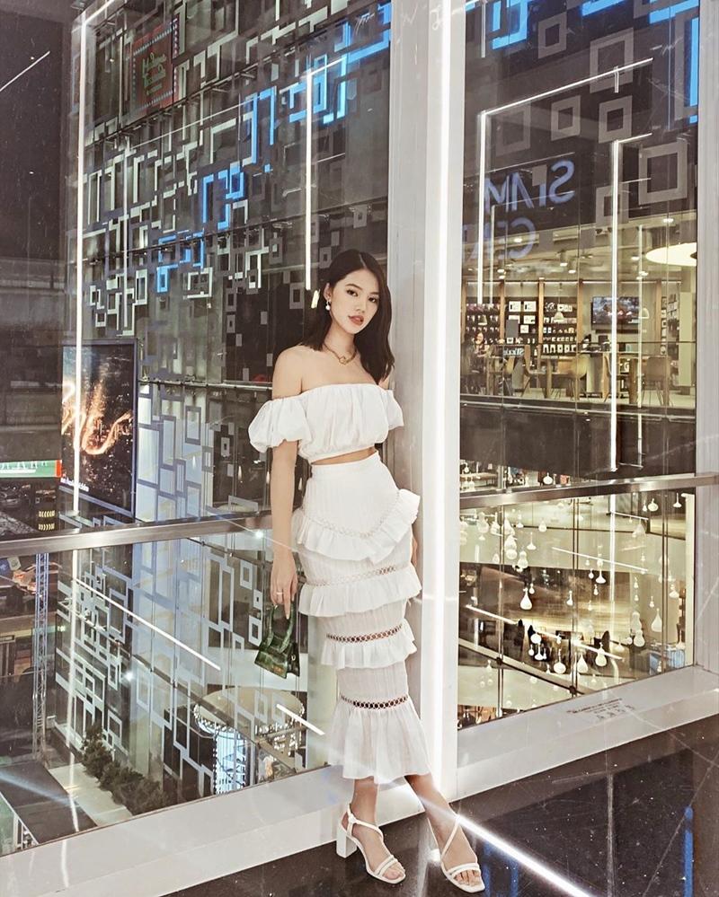 Trịnh Thăng Bình - Liz Kim Cương mặc đồ đôi đi du lịch Pháp, Tú Hảo tự tin thả rông xuống phố-6