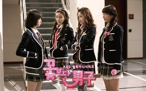 Cuộc đời thấm đẫm nước mắt của 2 sao nữ trong phim Vườn sao băng-1