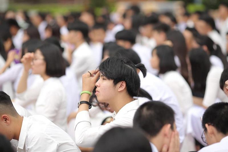 Cười té ghế với loạt ảnh hài hước ngày khai giảng, không phải ai cũng háo hức tựu trường-1