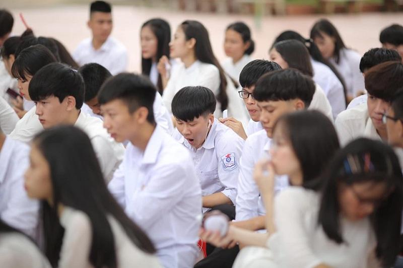 Cười té ghế với loạt ảnh hài hước ngày khai giảng, không phải ai cũng háo hức tựu trường-3