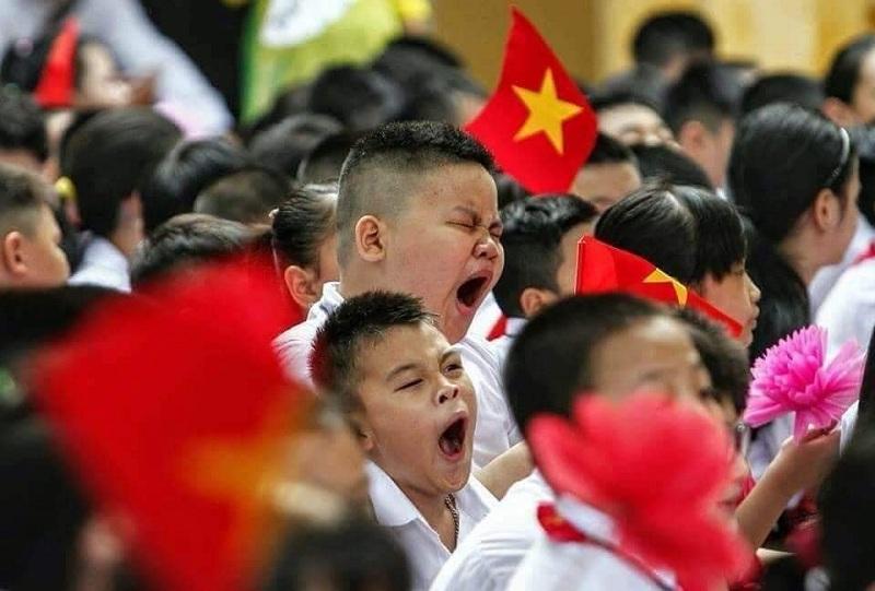 Cười té ghế với loạt ảnh hài hước ngày khai giảng, không phải ai cũng háo hức tựu trường-5