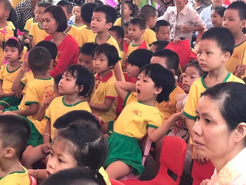 Cười té ghế với loạt ảnh hài hước ngày khai giảng, không phải ai cũng háo hức tựu trường-8