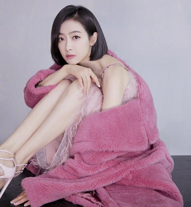 Victoria rời SM trong ngày kỷ niệm debut của f(x)-1