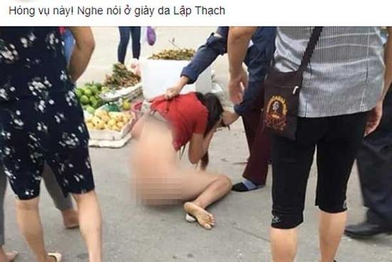 Xôn xao hình ảnh cô gái nghi bị đánh ghen, túm tóc, lột đồ lộ hết cơ thể