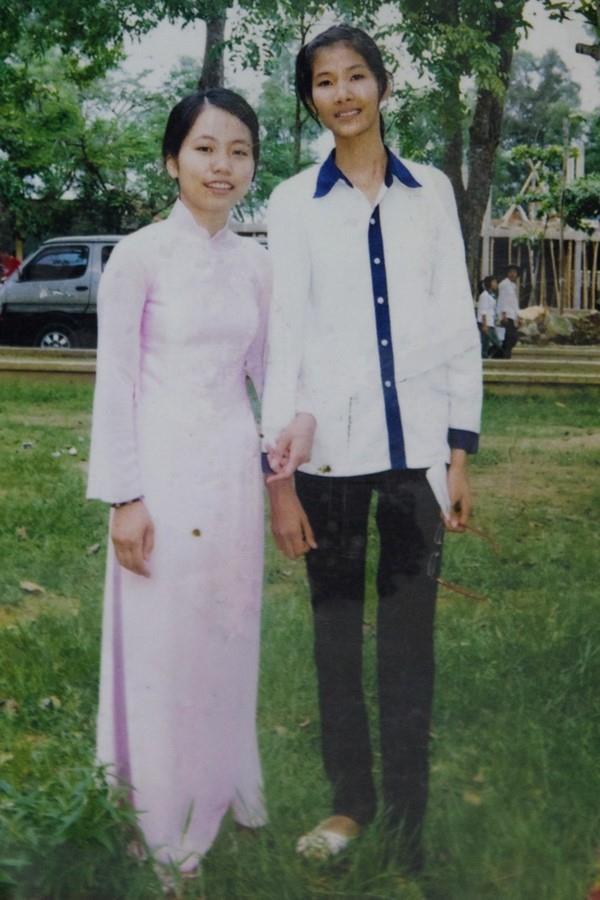 Sơn Tùng mặc áo khoác cá tính, Kỳ Duyên diện đồ đơn giản thời đi học-10