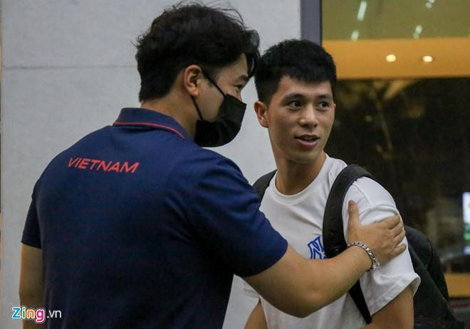 Đình Trọng, Văn Đức bỏ cơm tối để cổ vũ cho đội tuyển Việt Nam-3