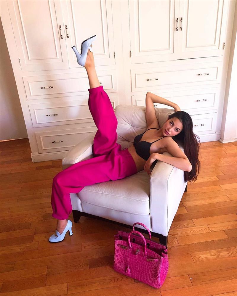 Vừa công khai ảnh khóa môi bạn trai, Phạm Hương lại khoe được tặng nhẫn kim cương tiền tỉ-6