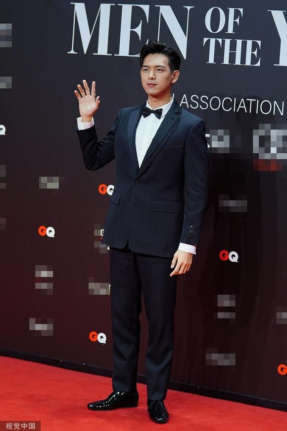 Lý Băng Băng diện trang phục như nội y, Angelababy khoe khéo vòng một gợi cảm trên thảm đỏ-8