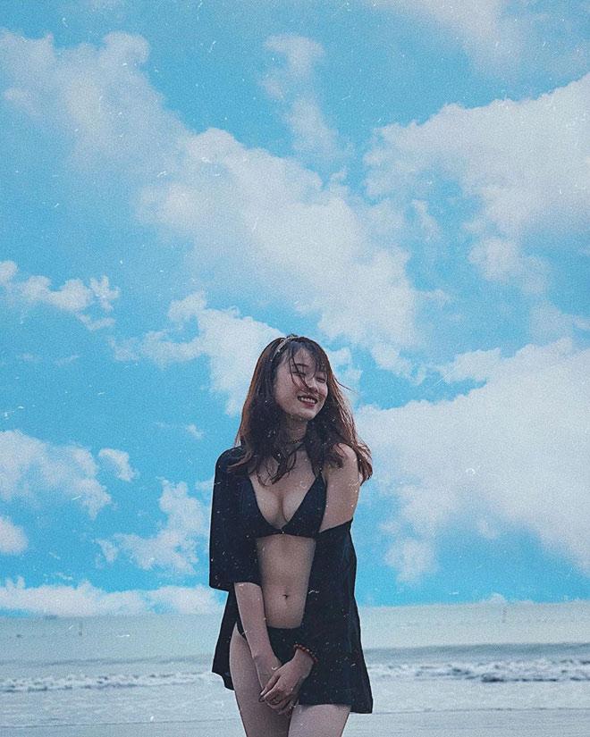 Lâu lâu mới đăng ảnh bikini khoe thềm ngực đầy, bạn gái Văn Toàn làm dân mạng ngất lên ngất xuống-5