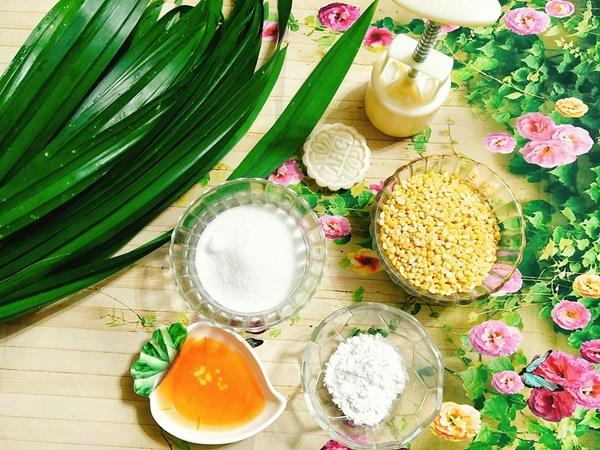 Hướng dẫn làm bánh Trung thu đậu xanh lá dứa-1