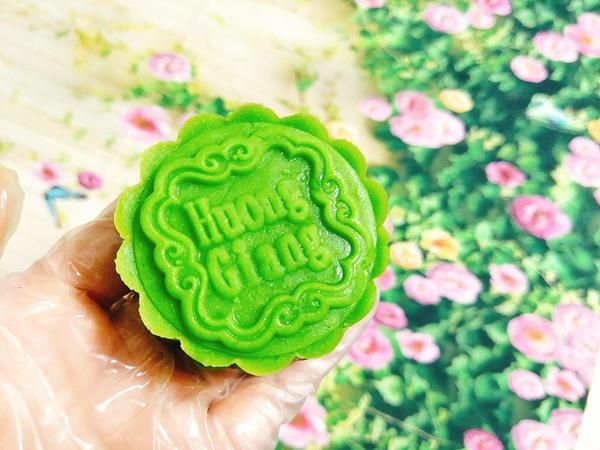 Hướng dẫn làm bánh Trung thu đậu xanh lá dứa-6