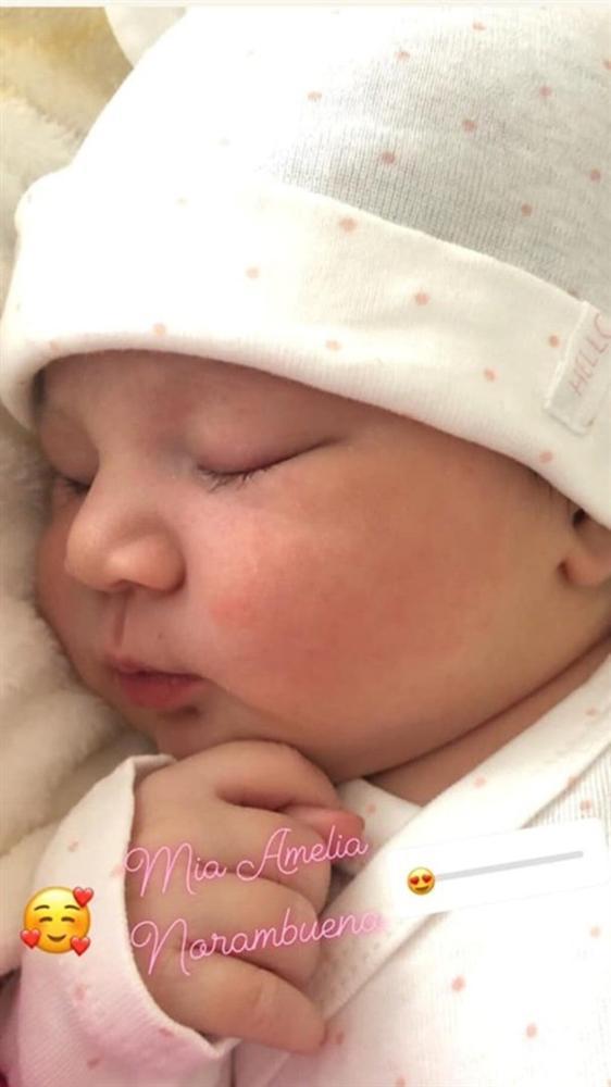 Chung Thục Quyên bất ngờ tiết lộ vừa sinh con gái, danh tính bố của đứa bé gây tò mò-3