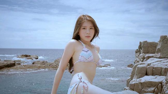 Bom sex xứ Đài khoe đường cong nóng bỏng tại Việt Nam-2