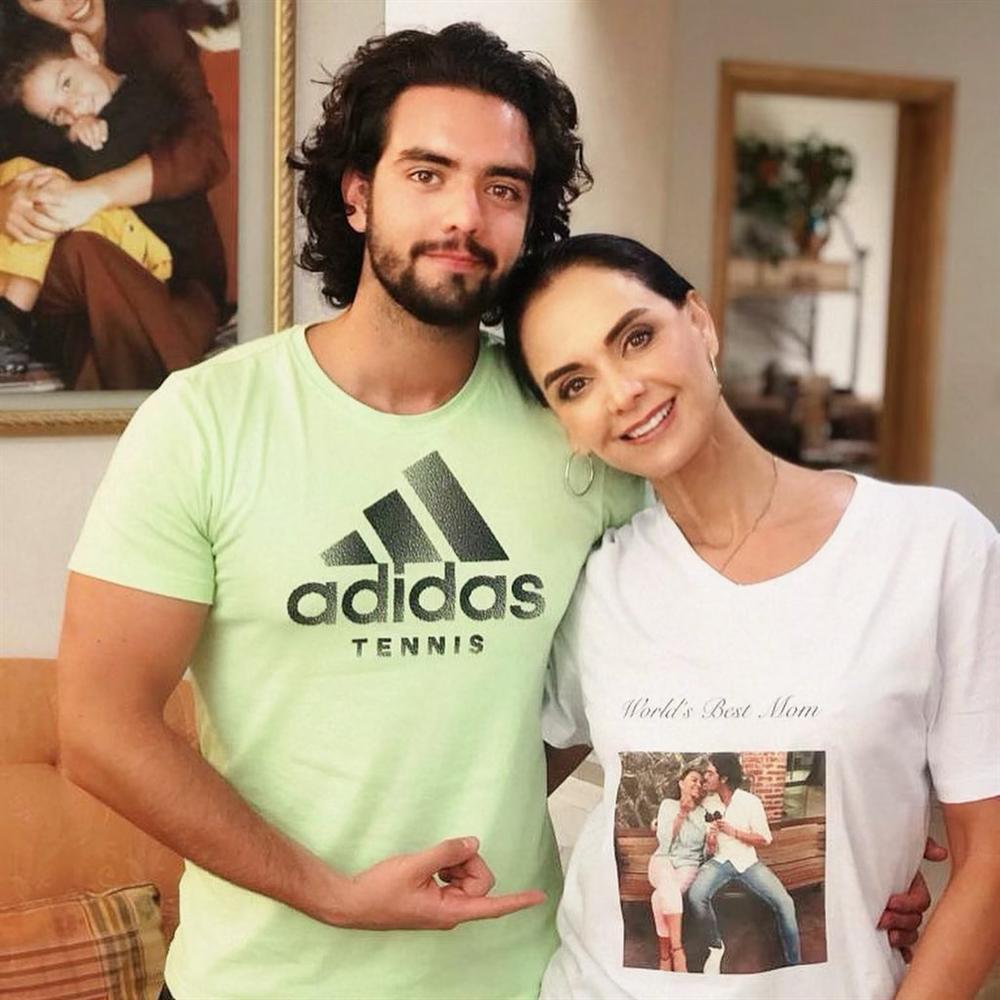 Bản tin Hoa hậu Hoàn vũ 7/9: Hoàng Thùy mặc đẹp số 2 thì không ai về đích số 1-5