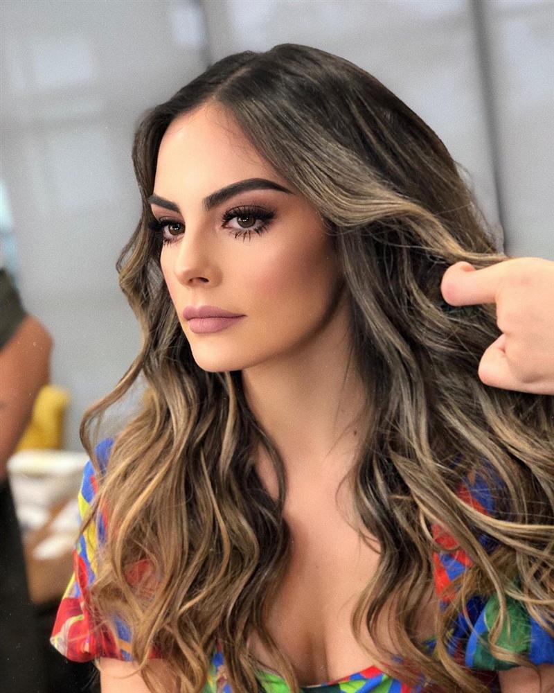 Bản tin Hoa hậu Hoàn vũ 7/9: Hoàng Thùy mặc đẹp số 2 thì không ai về đích số 1-7