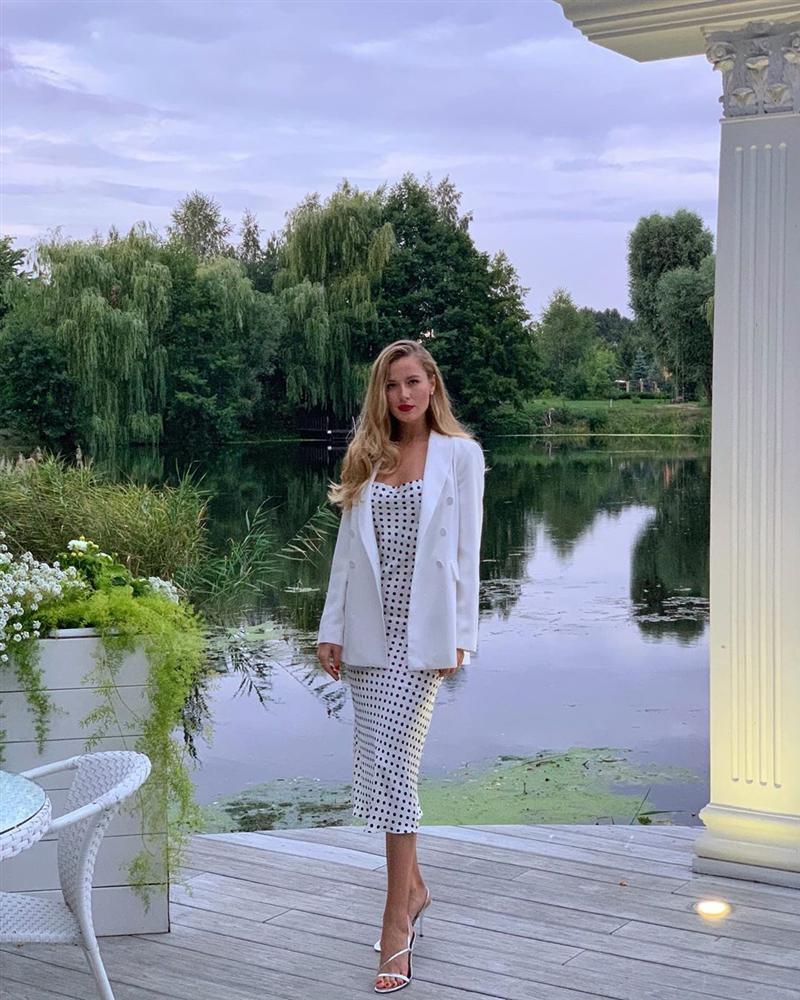 Bản tin Hoa hậu Hoàn vũ 7/9: Hoàng Thùy mặc đẹp số 2 thì không ai về đích số 1-12