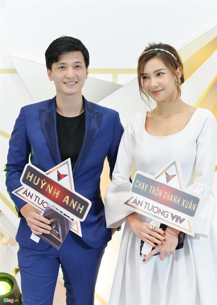 Nhã Phương và dàn sao Về nhà đi con hội ngộ trên thảm đỏ VTV Awards-10