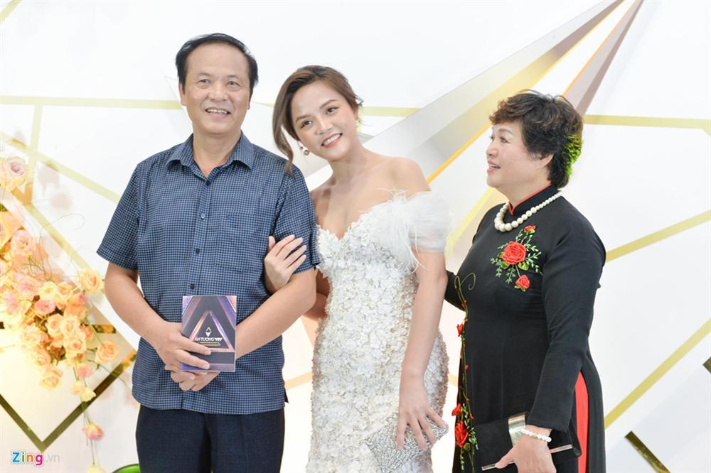 Nhã Phương và dàn sao Về nhà đi con hội ngộ trên thảm đỏ VTV Awards-18