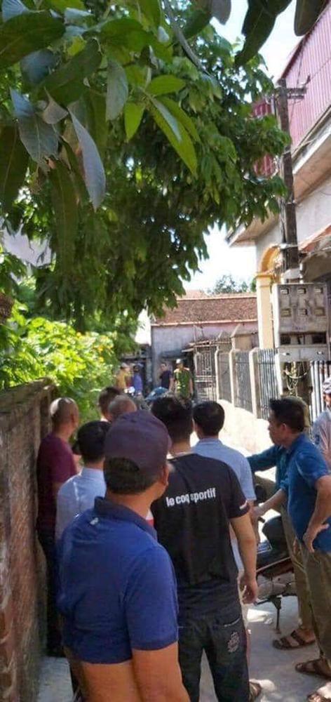 Vụ bố của chủ tịch xã bị thanh niên chém tử vong: Nghi phạm gây án bị thần kinh phân liệt-1