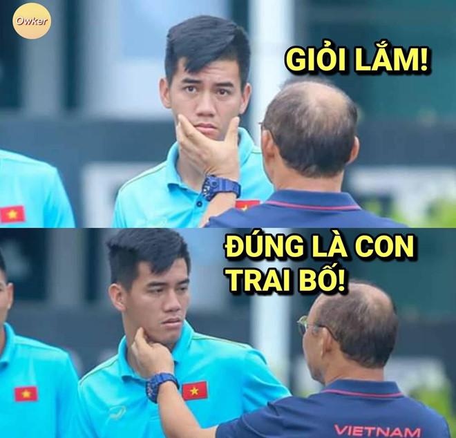 Ảnh chế Tiến Linh đúng con bố Park sau trận gặp U22 Trung Quốc-1