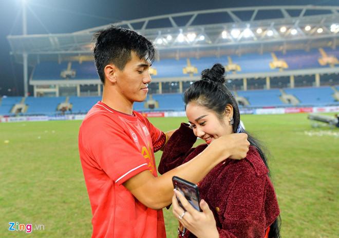 Tiến Linh xóa hết ảnh bạn gái, dân mạng nghi đã chia tay-1