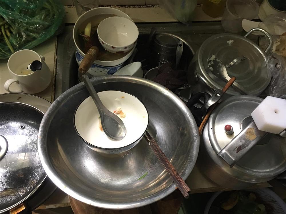 Chồng ám chỉ vợ có mỗi việc trông con cũng không xong, chị vợ gửi một bức ảnh làm chồng xanh mặt, chị em hả hê-3