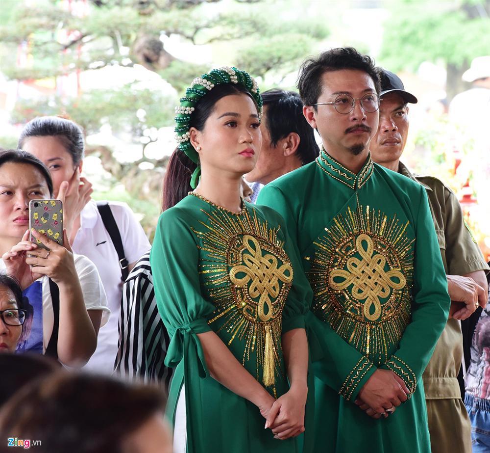 Hoài Linh làm lễ dâng hương Tổ nghề, nhiều nghệ sĩ Việt tham dự-5