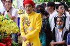 Hoài Linh làm lễ dâng hương Tổ nghề, nhiều nghệ sĩ Việt tham dự