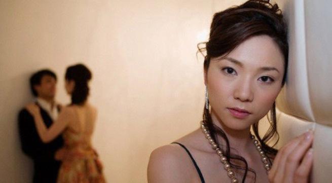 Cái tát như trời giáng của chồng khiến tôi cảm thấy mình may mắn-1