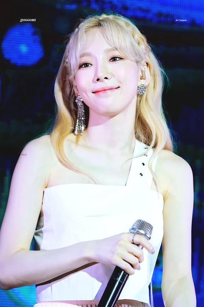 Fan trầm trồ khi Taeyeon (SNSD) lần đầu tiết lộ ý nghĩa thật sự hình xăm sau gáy của mình-3