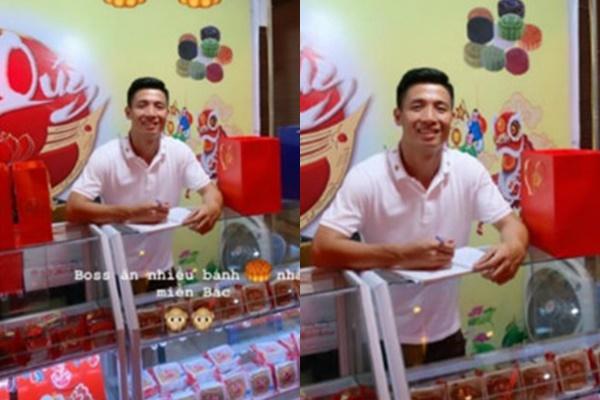 Cầu thủ và hội bạn gái tụ tập bạn bè, check-in ngày Trung thu-8