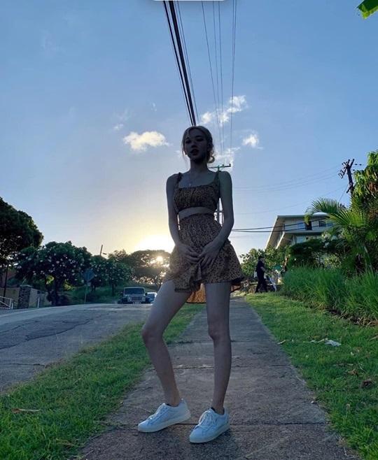 Rosé BlackPink lộ thân hình gầy gò như bộ xương khô-5