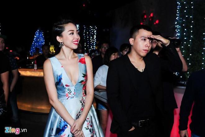 Yêu kín 4 năm, Tóc Tiên - Hoàng Touliver diện đồ gì khi ở bên nhau?-2