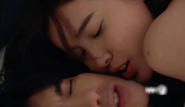 Hậu trường cảnh nóng của Tim và Cao Thái Hà trong phim Bán chồng-1