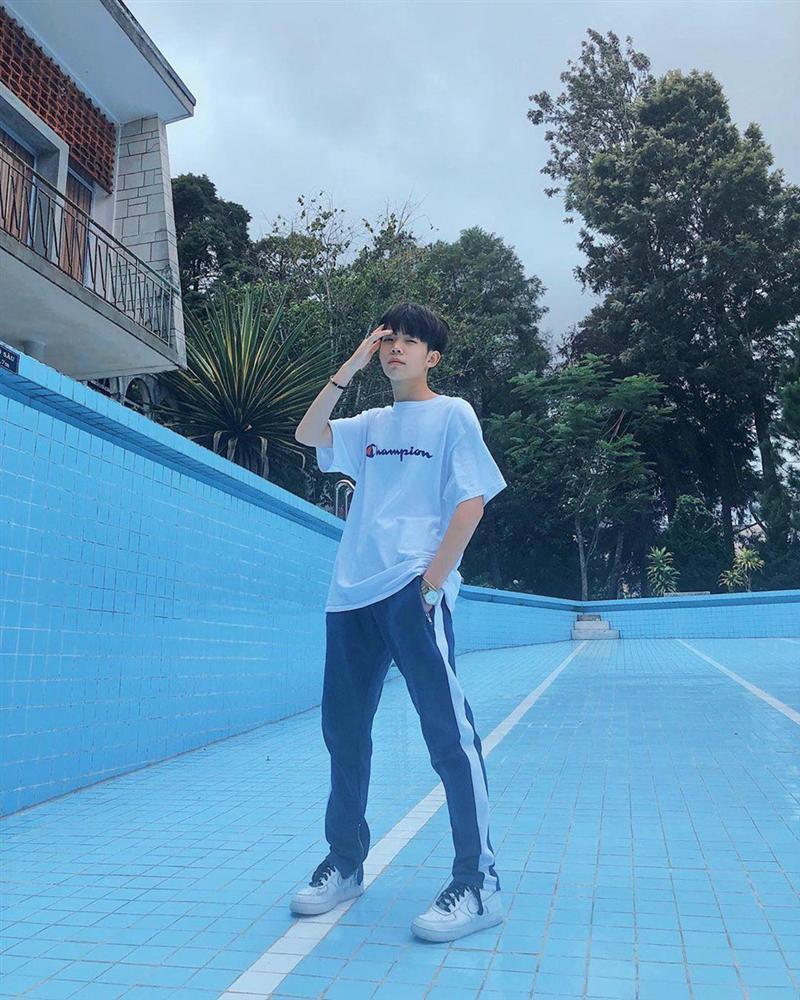 Bể bơi không nước - góc check-in mới hút giới trẻ đến Đà Lạt-2